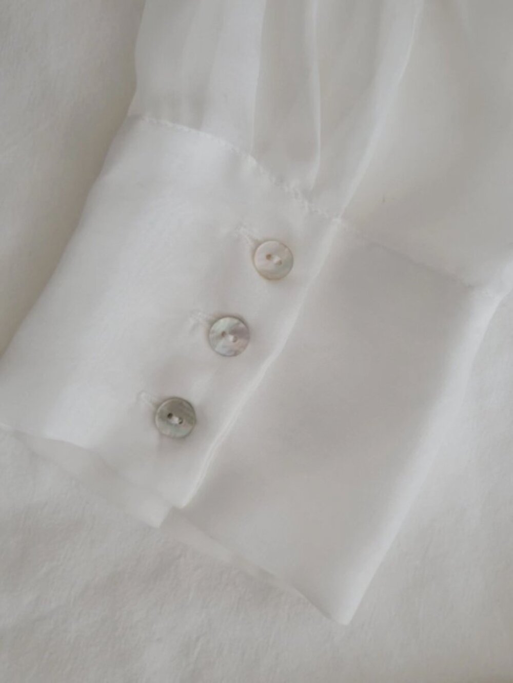 Bebe White Sheer Chiffon Button Up Shirt XS Size Long Sleeve Lightweight Blouse - Picture 6 of 9